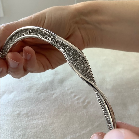 Eddie Borgo Barbed Wire and Pave Crystal Choker - Picture 4 of 5